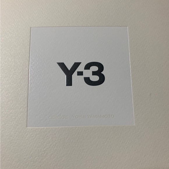 Y-3 sneakers - Picture 9 of 9